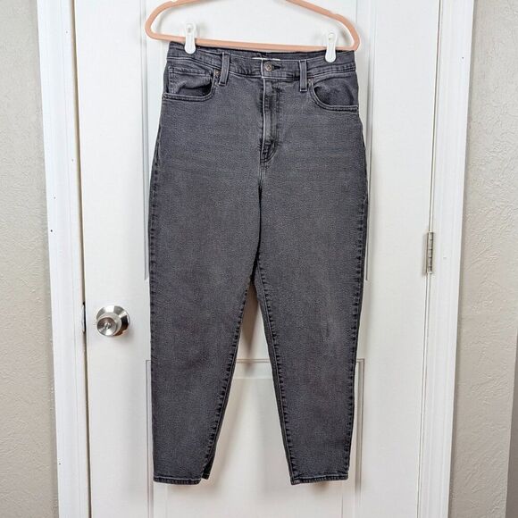 Levi's | Gray High Waisted Mom Jean Size 31 - Picture 1 of 9